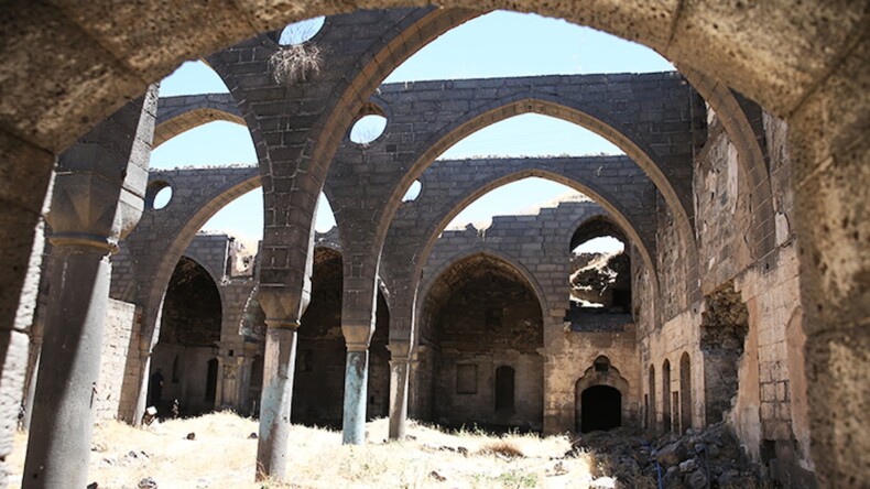 500 yıllık kilisede restorasyon çalışması başlatıldı