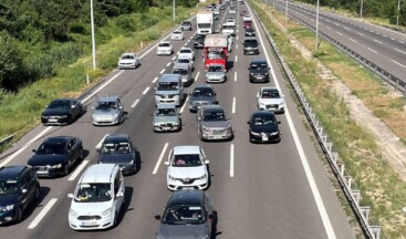 Bayram trafiği başladı… Bolu geçişinde akıcı yoğunluk