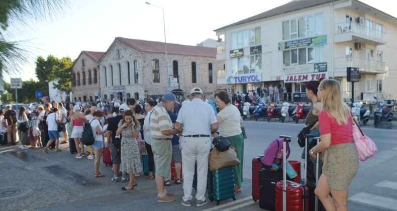 Bayramda Midilli’ye akın ettiler