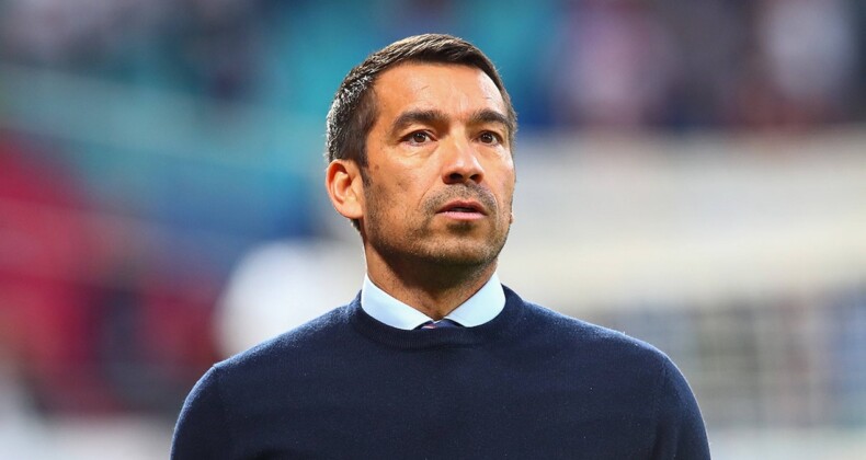 Beşiktaş Giovanni van Bronckhorst’u resmen açıkladı