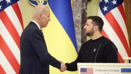 Biden, Zelenskiy’den özür diledi: ‘225 milyon dolar daha veriyoruz’