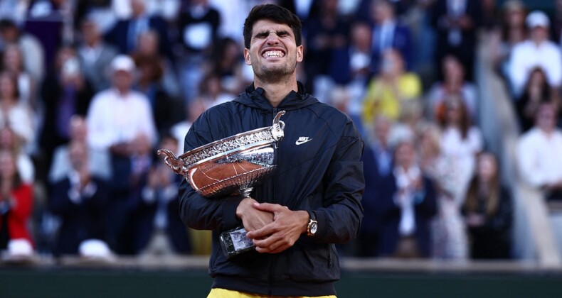 Carlos Alcaraz, Roland Garros 2024’te ilk şampiyonluğunu kazandı