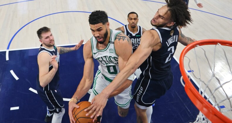 Celtics, NBA final serisinde durumu 3-0 yaptı