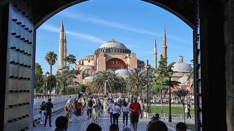 İstanbul rekor kırdı: 5 ayda 7 milyona yakın turist geldi