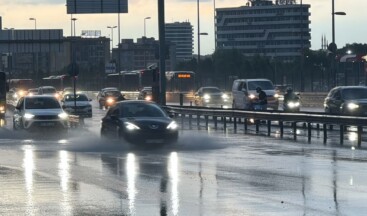 İstanbul’da gök gürültülü sağanak