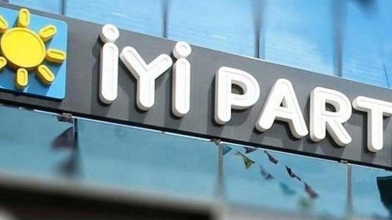 İYİ Parti’de toplu istifa: CHP’ye geçtiler