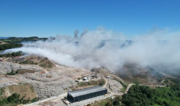 Katı atık depolama alanında korkutan yangın