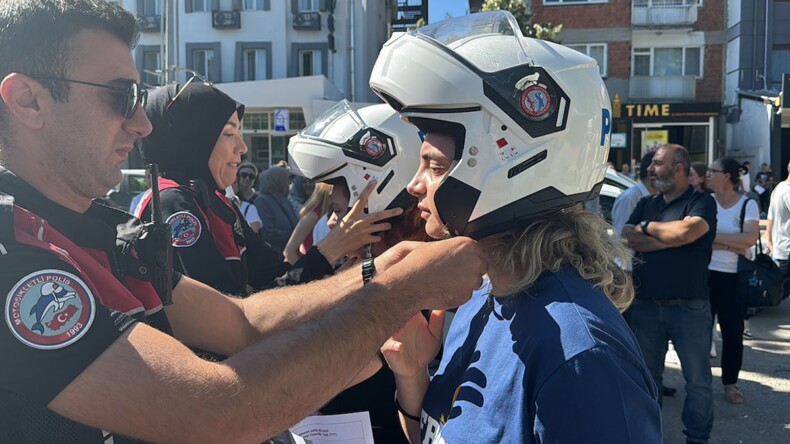 Okulu karıştırdı, YKS’ye polis ekipleri yetiştirdi