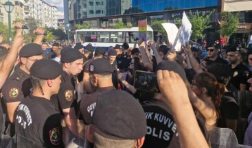 Onur Haftası yürüyüşüne müdahale: Gözaltılar var