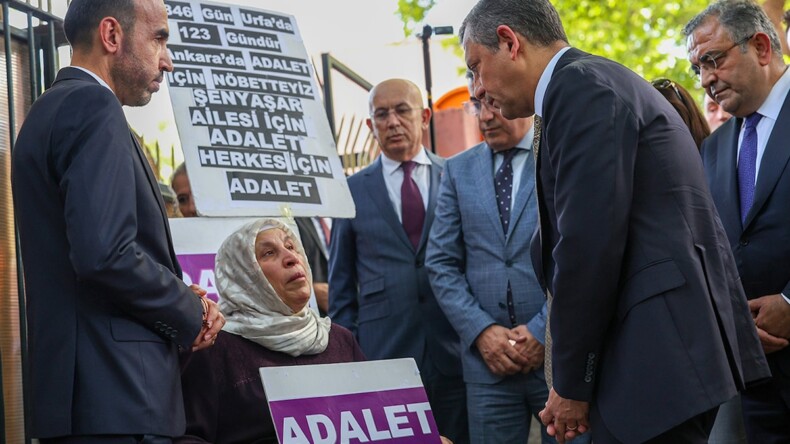 Özel’den Emine Şenyaşar’a ziyaret: Cumhurbaşkanı’na ileteceğim