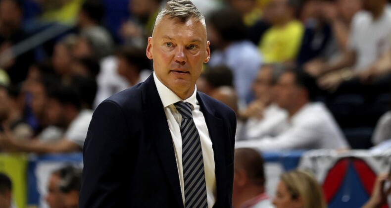 Sarunas Jasikevicius ile çifte kupa: Fenerbahçe Beko tarih yazdı