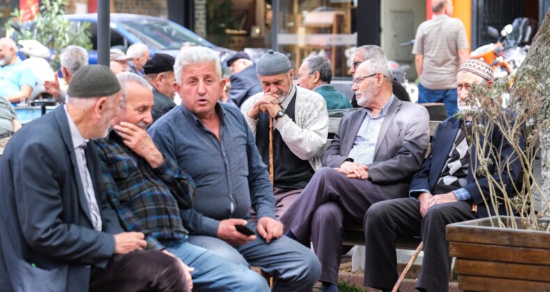 Vatandaş isyan etti: Nasıl bayram alışverişi yapalım?