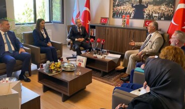 YRP- MHP bayramlaşmasında gaf üstüne gaf: “Devlet Bey evlenseydi…”