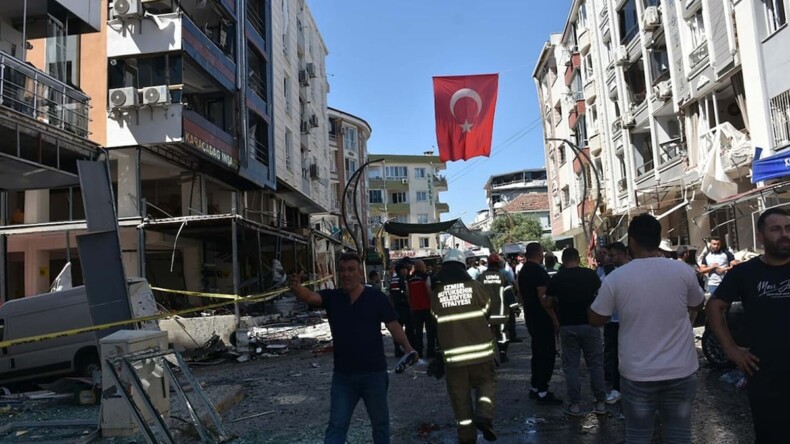 İzmir’deki patlama sonrası 2 kişi tutuklandı