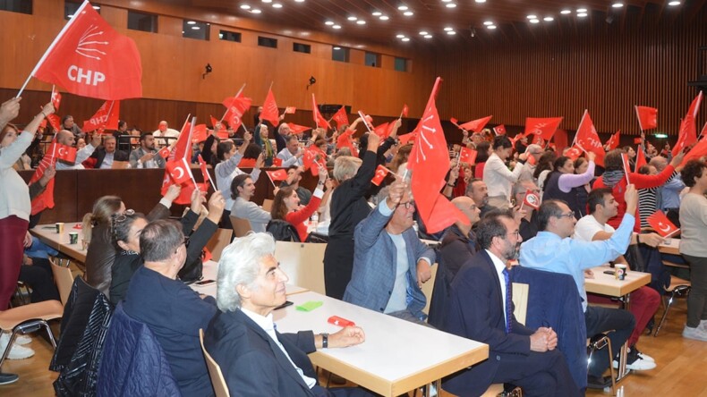 CHP Almanya’daki örgütlenme bağlarını güçlendiriyor