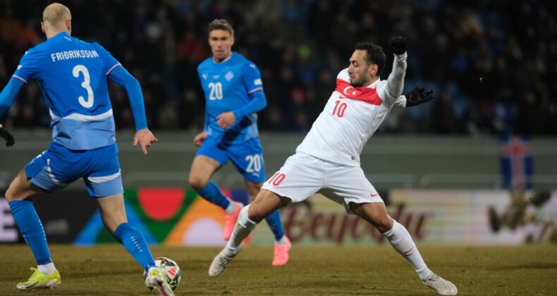 Hakan Çalhanoğlu’nun penaltı vuruşunda büyük şanssızlık