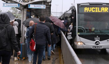 Hamile kadın metrobüste doğum yaptı