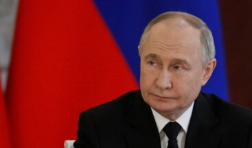 Her şeye rağmen: Putin, Rus ekonomisinin büyümeye devam ettiğini söyledi