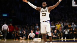 LeBron James yine coştu! Lakers 3’te 3 yaptı