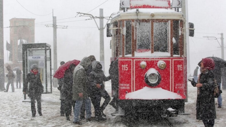 Meteoroloji’den kar, sağanak yağış ve don uyarısı! Atkı, eldiven, bere ne varsa çıkarın