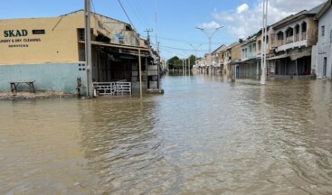 Sel felaketi 2 milyon kişiyi yerinden etti