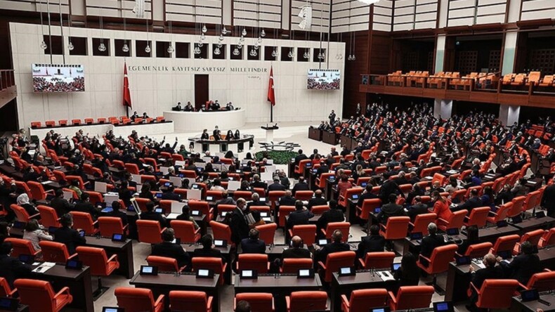 Suça bulaşan gençlerle ilgili öneri AKP ve MHP oylarıyla reddedildi