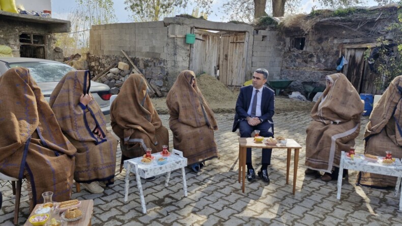 Valiliğin paylaştığı fotoğrafa tepki yağdı