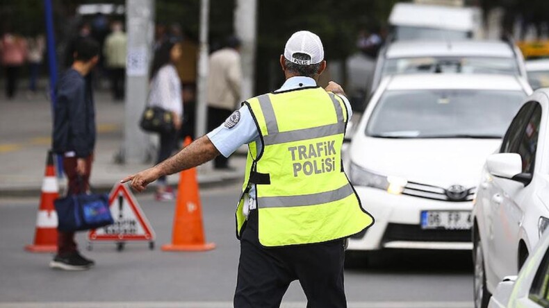 1 Aralık itibarıyla başlayacak: Otomobilinde bulunmayan sürücüye 2 bin 568 TL ceza kesilecek