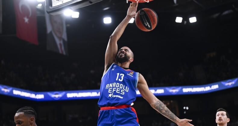 Anadolu Efes, Real Madrid’e konuk oluyor