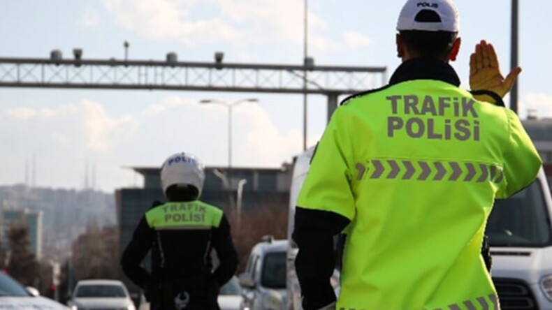 İstanbul’da birçok yol kapatıldı; Metrobüsler FSM’den gidiyor