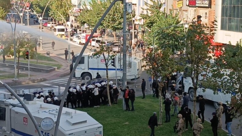 Kayyum protestolarına müdahale eden polislere soruşturma