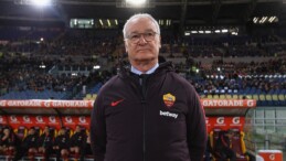 Roma Montella’dan vazgeçti! Ranieri imzaya geldi