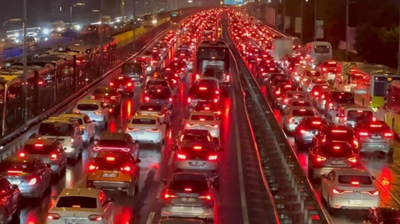 Trafik yoğunluğu yüzde 80’e dayandı