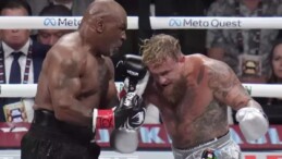 Tüm dünya bu maça kilitlenmişti: Jake Paul, Mike Tyson’ı mağlup etti