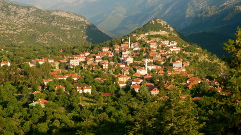 Türkiye’den listeye girdi, dünyanın en iyisi seçildi: Sadece 600 kişi yaşıyor, adeta cennetten bir köşe