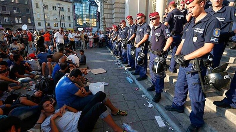 Yunanistan’dan Rodos’ta göçmen kampı planı