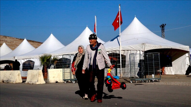 Suriyelilerin Hatay’daki sınır kapılarından ülkelerine dönüşü sürüyor